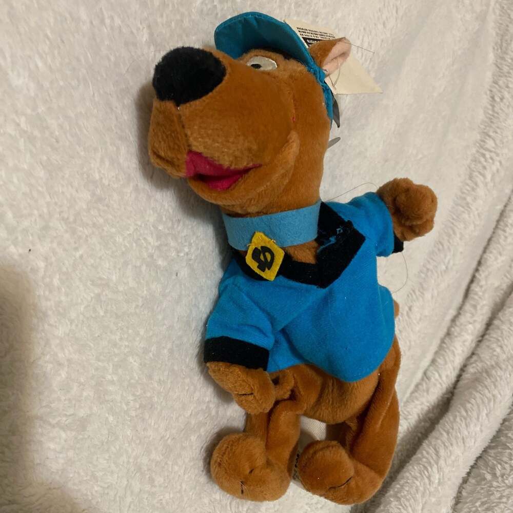 Vintage 1999 Scooby-Doo Plush in Blue Shirt and Visor - NWT Collector Item 8 “
